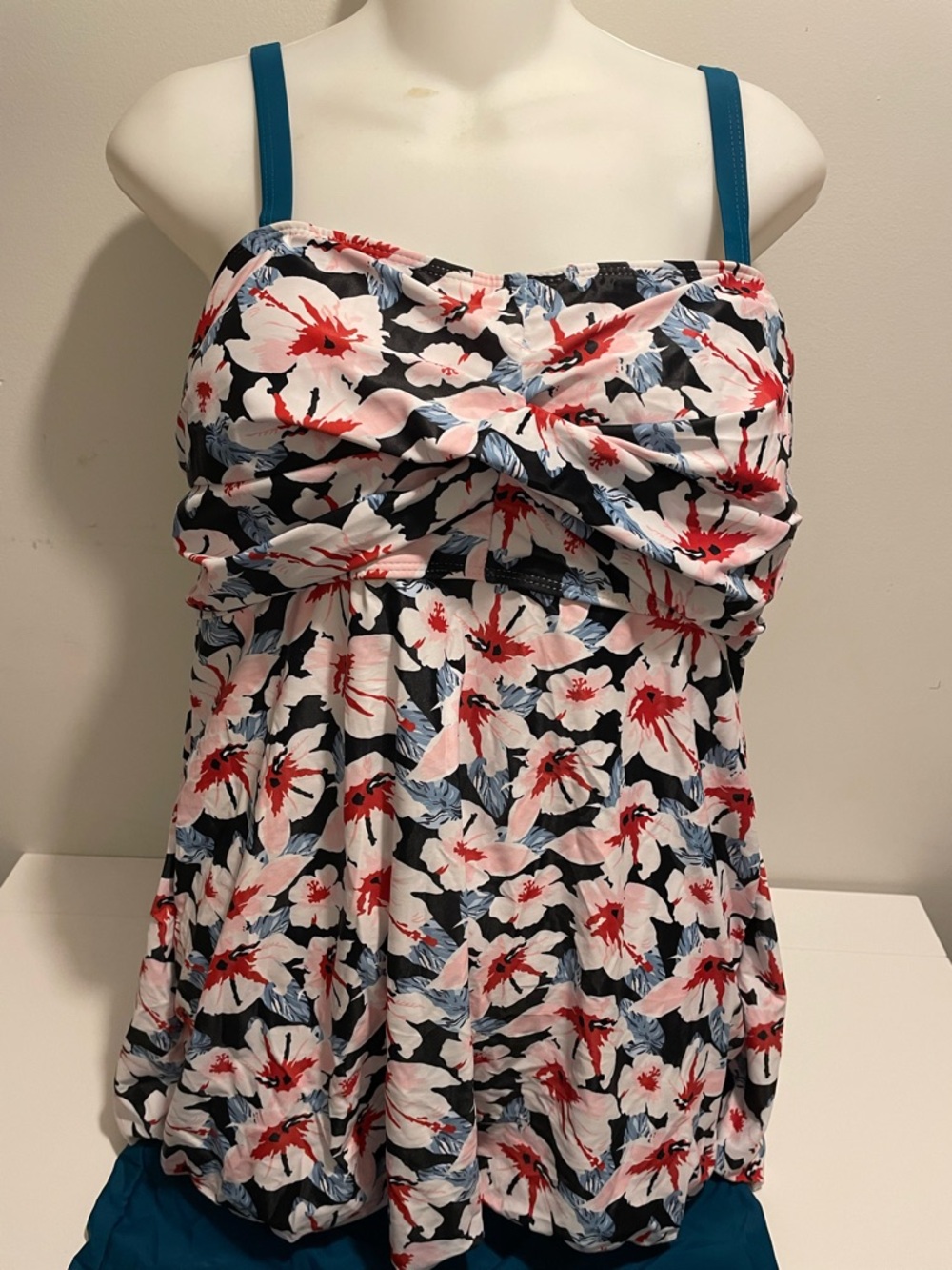 Source Unknown Women's NWOT Size 2XL Teal Floral Tankini Short Swimsuit Set